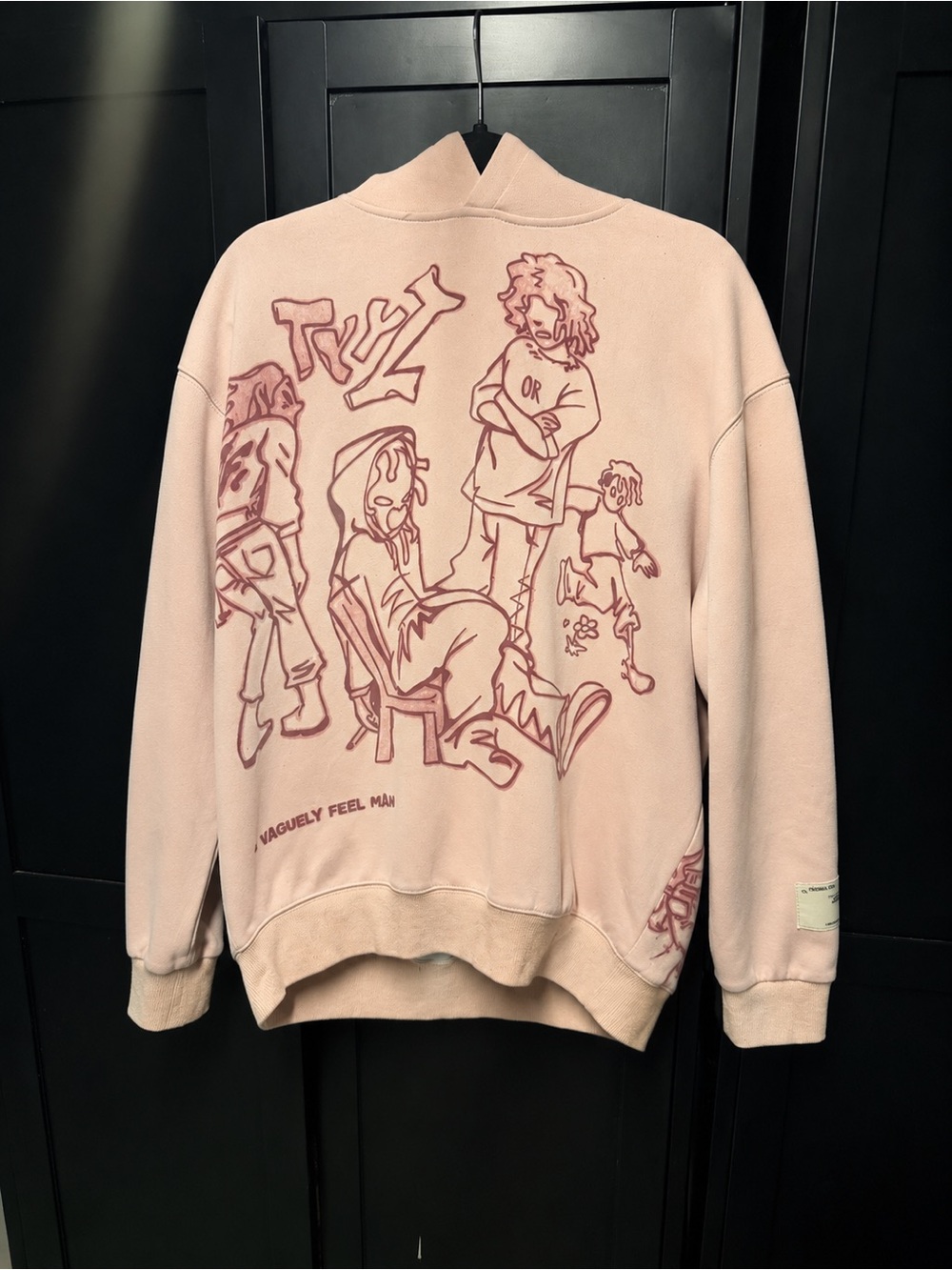 Amazon Pink Crewneck Sweater with Burgundy Graphic Artwork
